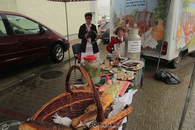 Targi „Czas na Kurpie: Kupuj Lokalne Produkty” już po raz trzeci w Ostrołęce [25.05.2013] - zdjęcie #119 - eOstroleka.pl