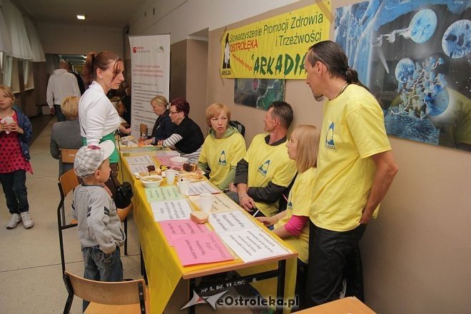 SP nr 5: Festyn rodzinny z okazji Dnia Patrona Szkoły [25.05.2013] - zdjęcie #60 - eOstroleka.pl