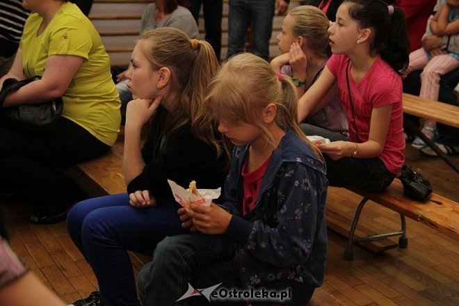 SP nr 5: Festyn rodzinny z okazji Dnia Patrona Szkoły [25.05.2013] - zdjęcie #43 - eOstroleka.pl