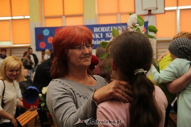 SP nr 5: Festyn rodzinny z okazji Dnia Patrona Szkoły [25.05.2013] - zdjęcie #18 - eOstroleka.pl