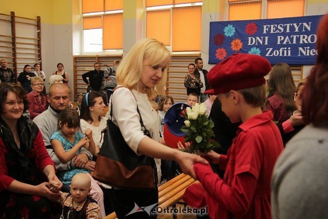 SP nr 5: Festyn rodzinny z okazji Dnia Patrona Szkoły [25.05.2013] - zdjęcie #17 - eOstroleka.pl
