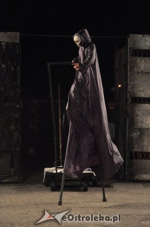 Inqbator Ruchu 2013: Teatr Biuro Podróży - „Carmen Funebre” [25.05.2013] - zdjęcie #28 - eOstroleka.pl