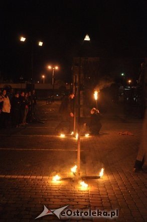 Inqbator Ruchu 2013: Teatr Biuro Podróży - „Carmen Funebre” [25.05.2013] - zdjęcie #21 - eOstroleka.pl