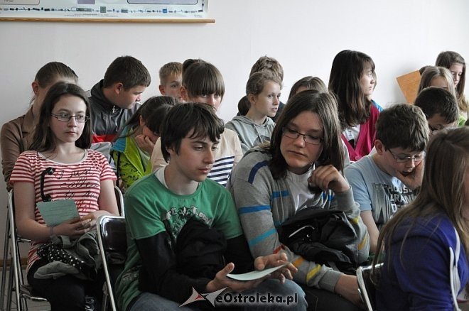 Gimnazjum nr 2: III Forum Naukowych Inspiracji [27.05.2013] - zdjęcie #13 - eOstroleka.pl