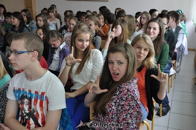 Gimnazjum nr 2: III Forum Naukowych Inspiracji [27.05.2013] - zdjęcie #6 - eOstroleka.pl