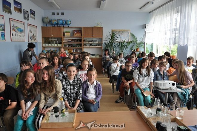 Gimnazjum nr 2: III Forum Naukowych Inspiracji [27.05.2013] - zdjęcie #3 - eOstroleka.pl