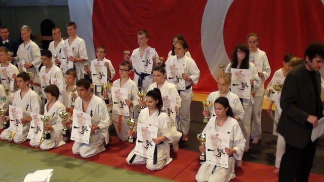OGÓLNOPOLSKI TURNIEJ KARATE KYOKUSHINKAI IKO (26.05.2013) - zdjęcie #5 - eOstroleka.pl