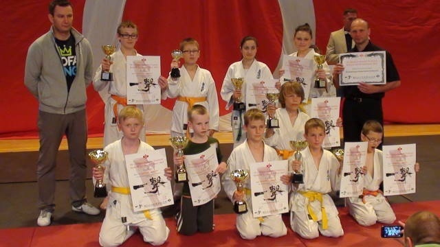 OGÓLNOPOLSKI TURNIEJ KARATE KYOKUSHINKAI IKO (26.05.2013) - zdjęcie #1 - eOstroleka.pl