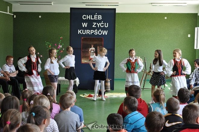 Drugi Dzień Kultury Kurpiowskiej w SP nr 10 [29.05.2013] - zdjęcie #52 - eOstroleka.pl