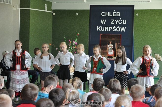 Drugi Dzień Kultury Kurpiowskiej w SP nr 10 [29.05.2013] - zdjęcie #33 - eOstroleka.pl