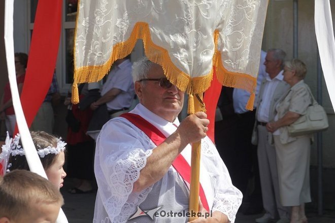 Boże Ciało - procesja w sanktuarium pw. św. Antoniego Padewskiego [30.05.2013] - zdjęcie #10 - eOstroleka.pl