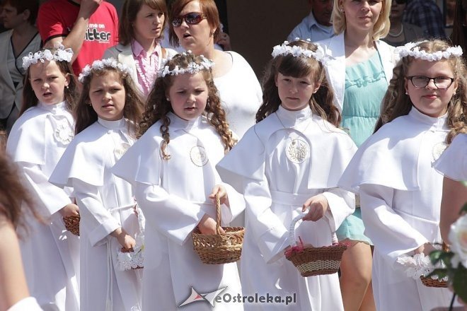 Boże Ciało - procesja w sanktuarium pw. św. Antoniego Padewskiego [30.05.2013] - zdjęcie #34 - eOstroleka.pl