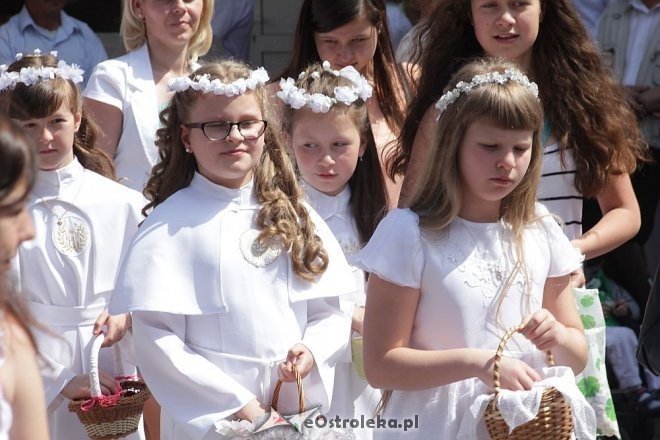 Boże Ciało - procesja w sanktuarium pw. św. Antoniego Padewskiego [30.05.2013] - zdjęcie #35 - eOstroleka.pl