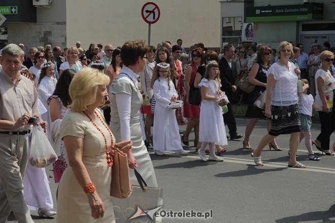 Boże Ciało - procesja w sanktuarium pw. św. Antoniego Padewskiego [30.05.2013] - zdjęcie #64 - eOstroleka.pl