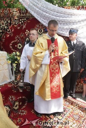 Boże Ciało - procesja w sanktuarium pw. św. Antoniego Padewskiego [30.05.2013] - zdjęcie #71 - eOstroleka.pl
