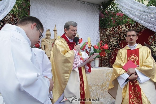 Boże Ciało - procesja w sanktuarium pw. św. Antoniego Padewskiego [30.05.2013] - zdjęcie #74 - eOstroleka.pl