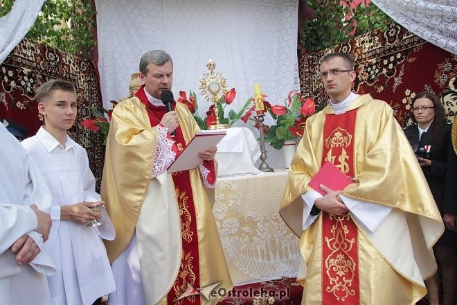 Boże Ciało - procesja w sanktuarium pw. św. Antoniego Padewskiego [30.05.2013] - zdjęcie #75 - eOstroleka.pl