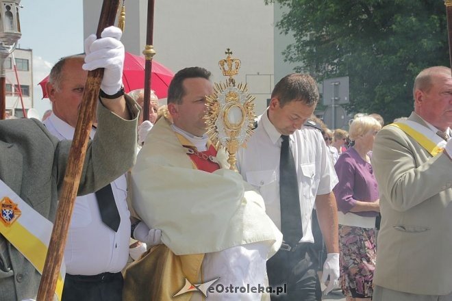 Boże Ciało - procesja w sanktuarium pw. św. Antoniego Padewskiego [30.05.2013] - zdjęcie #81 - eOstroleka.pl