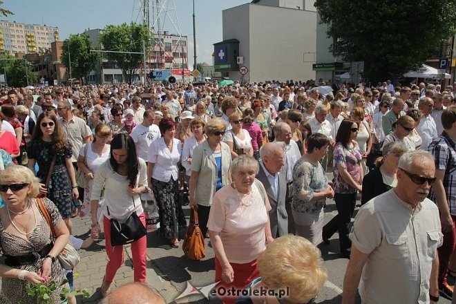 Boże Ciało - procesja w sanktuarium pw. św. Antoniego Padewskiego [30.05.2013] - zdjęcie #83 - eOstroleka.pl