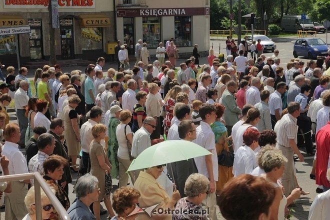 Boże Ciało - procesja w sanktuarium pw. św. Antoniego Padewskiego [30.05.2013] - zdjęcie #91 - eOstroleka.pl