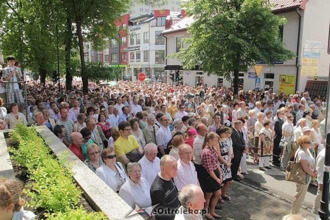Boże Ciało - procesja w sanktuarium pw. św. Antoniego Padewskiego [30.05.2013] - zdjęcie #105 - eOstroleka.pl