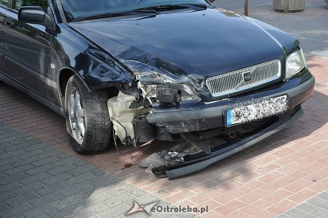 Wypadek: ul. 11 Listopada na wysokości ZUSu [31.05.2013] - zdjęcie #14 - eOstroleka.pl