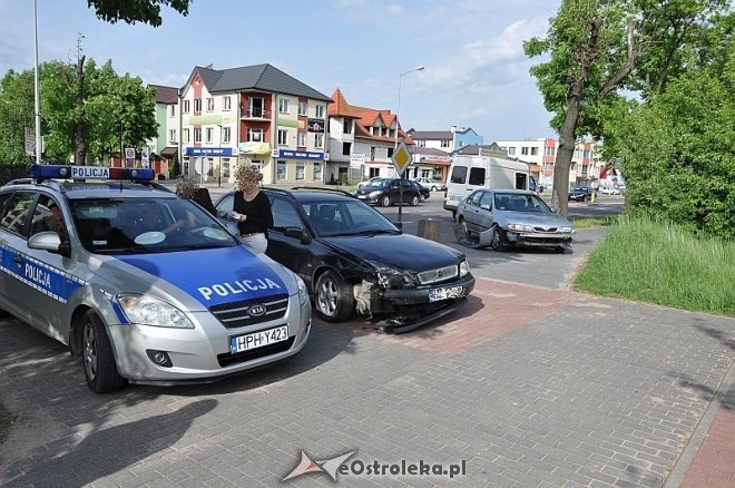 Wypadek: ul. 11 Listopada na wysokości ZUSu [31.05.2013] - zdjęcie #13 - eOstroleka.pl