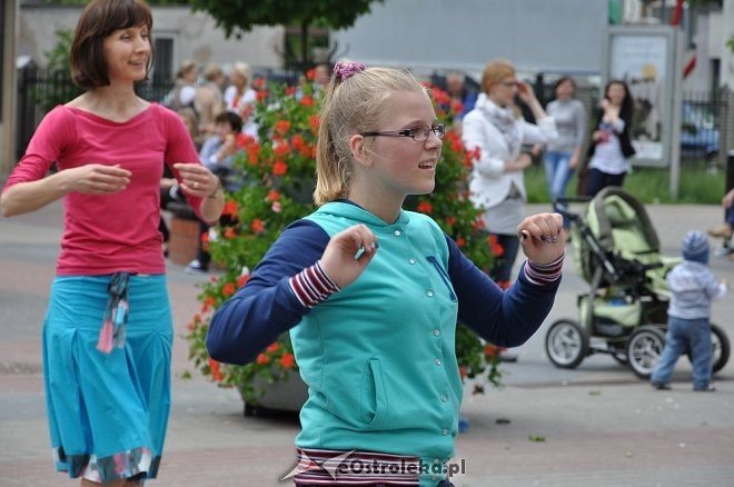 Mini maraton zumby [01.06.2013] - zdjęcie #13 - eOstroleka.pl