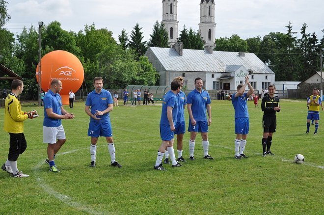 Gwiazdy Telewizji vs KS ORZ Goworowo [02.06.2013] - zdjęcie #48 - eOstroleka.pl