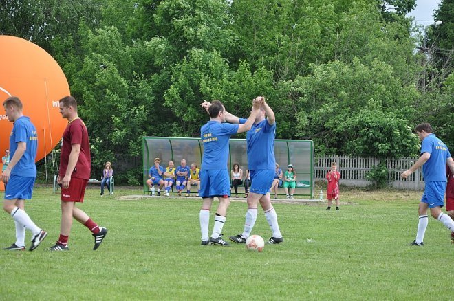 Gwiazdy Telewizji vs KS ORZ Goworowo [02.06.2013] - zdjęcie #33 - eOstroleka.pl