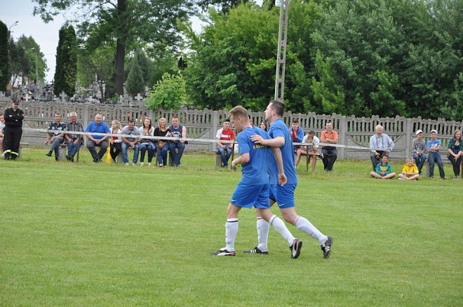Gwiazdy Telewizji vs KS ORZ Goworowo [02.06.2013] - zdjęcie #18 - eOstroleka.pl