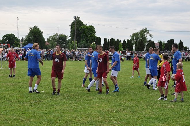 Gwiazdy Telewizji vs KS ORZ Goworowo [02.06.2013] - zdjęcie #13 - eOstroleka.pl