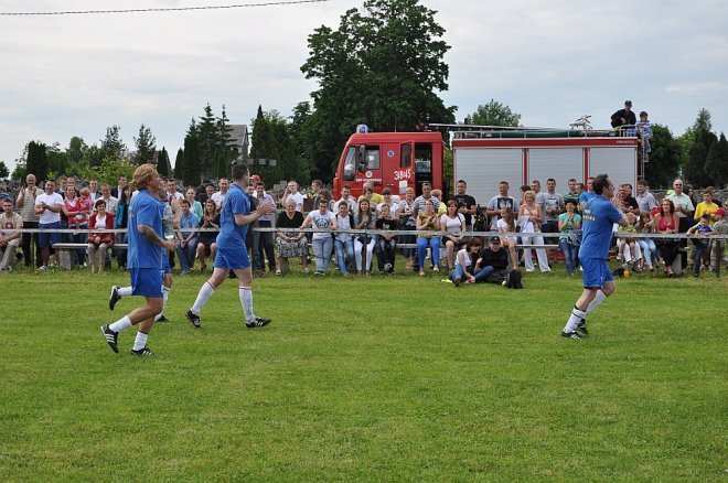 Gwiazdy Telewizji vs KS ORZ Goworowo [02.06.2013] - zdjęcie #12 - eOstroleka.pl