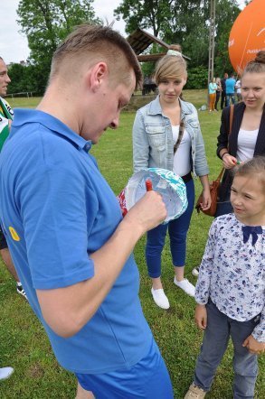 Gwiazdy Telewizji vs KS ORZ Goworowo [02.06.2013] - zdjęcie #8 - eOstroleka.pl