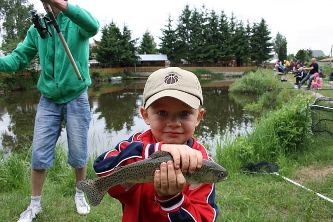 Wędkarski Dzień Dziecka [2.05.2013] - zdjęcie #25 - eOstroleka.pl