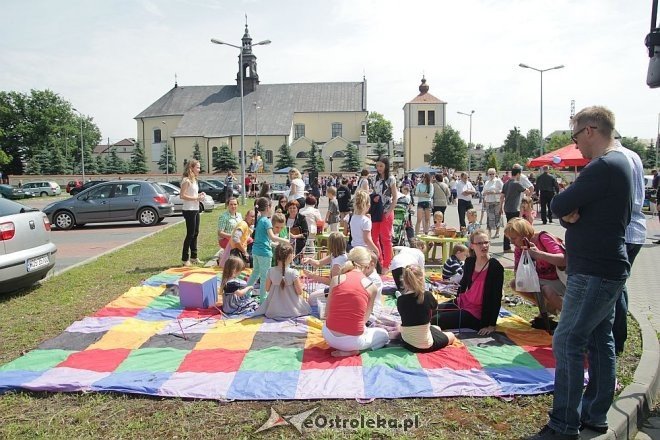 Festyn parafialny „Dobrej zabawy dla całej rodziny” [02.06.2013] - zdjęcie #17 - eOstroleka.pl