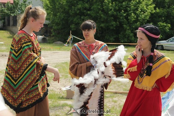 Festyn parafialny „Dobrej zabawy dla całej rodziny” [02.06.2013] - zdjęcie #6 - eOstroleka.pl