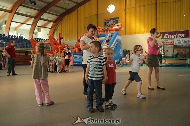 Dzień Dziecka ze SOSW w Ostrołęce [03.06.2013] - zdjęcie #5 - eOstroleka.pl