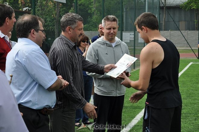 I Turniej Gier Zespołowych w ZSZ nr 2 [04.06.2013] - zdjęcie #27 - eOstroleka.pl