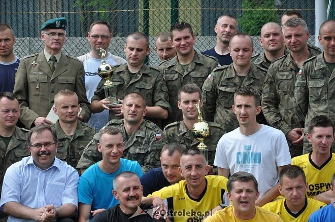 I Turniej Gier Zespołowych w ZSZ nr 2 [04.06.2013] - zdjęcie #3 - eOstroleka.pl