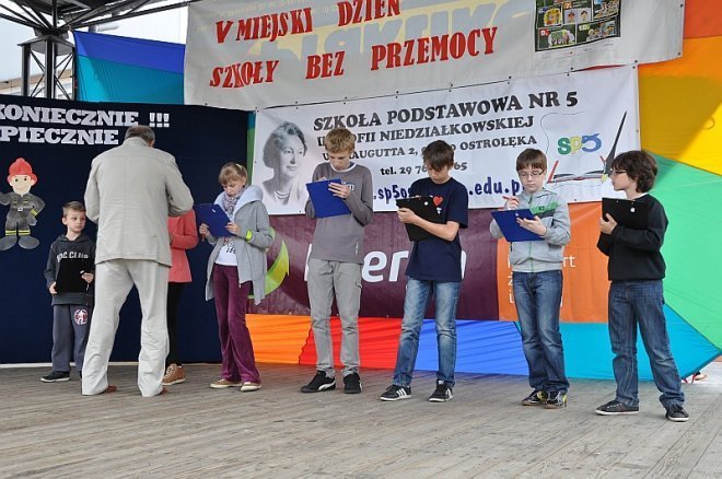 V Dzień Szkoły Bez Przemocy [05.06.2013] - zdjęcie #8 - eOstroleka.pl