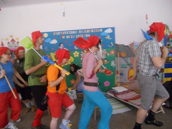 Dzień Dziecka w Przedszkolu Miejskim nr 8 [03.06.2013] - zdjęcie #9 - eOstroleka.pl