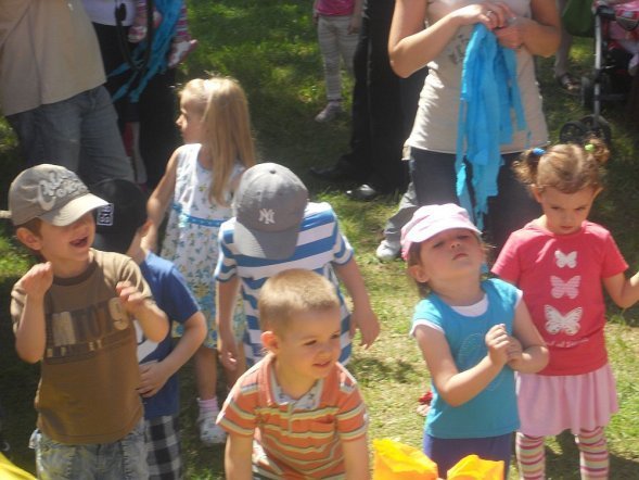 Dzień Dziecka w Przedszkolu Miejskim nr 8 [03.06.2013] - zdjęcie #18 - eOstroleka.pl