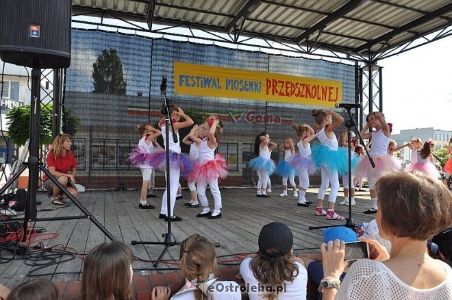 Festiwal Piosenki Przedszkolnej 2013 [07.06.2013] - zdjęcie #48 - eOstroleka.pl