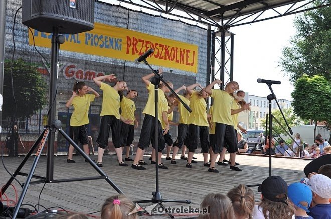 Festiwal Piosenki Przedszkolnej 2013 [07.06.2013] - zdjęcie #29 - eOstroleka.pl