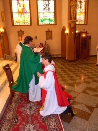 Parafia Zbawiciela Świata: Nowi Ministranci, Lektorzy i Ceremoniarze - zdjęcie #7 - eOstroleka.pl