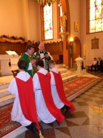 Parafia Zbawiciela Świata: Nowi Ministranci, Lektorzy i Ceremoniarze - zdjęcie #6 - eOstroleka.pl