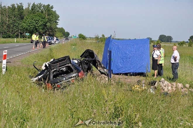 Czernie: Tragiczny wypadek. Nie żyje pięć osób [13.06.2013] - zdjęcie #2 - eOstroleka.pl