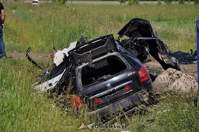 Czernie: Tragiczny wypadek. Nie żyje pięć osób [13.06.2013] - zdjęcie #27 - eOstroleka.pl