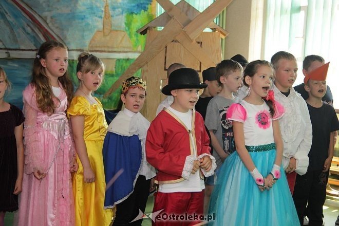 Spektakl Kot w butach w SP 10 [13.06.2013] - zdjęcie #22 - eOstroleka.pl